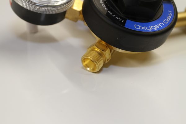 Oxygen Regulator - Image 3